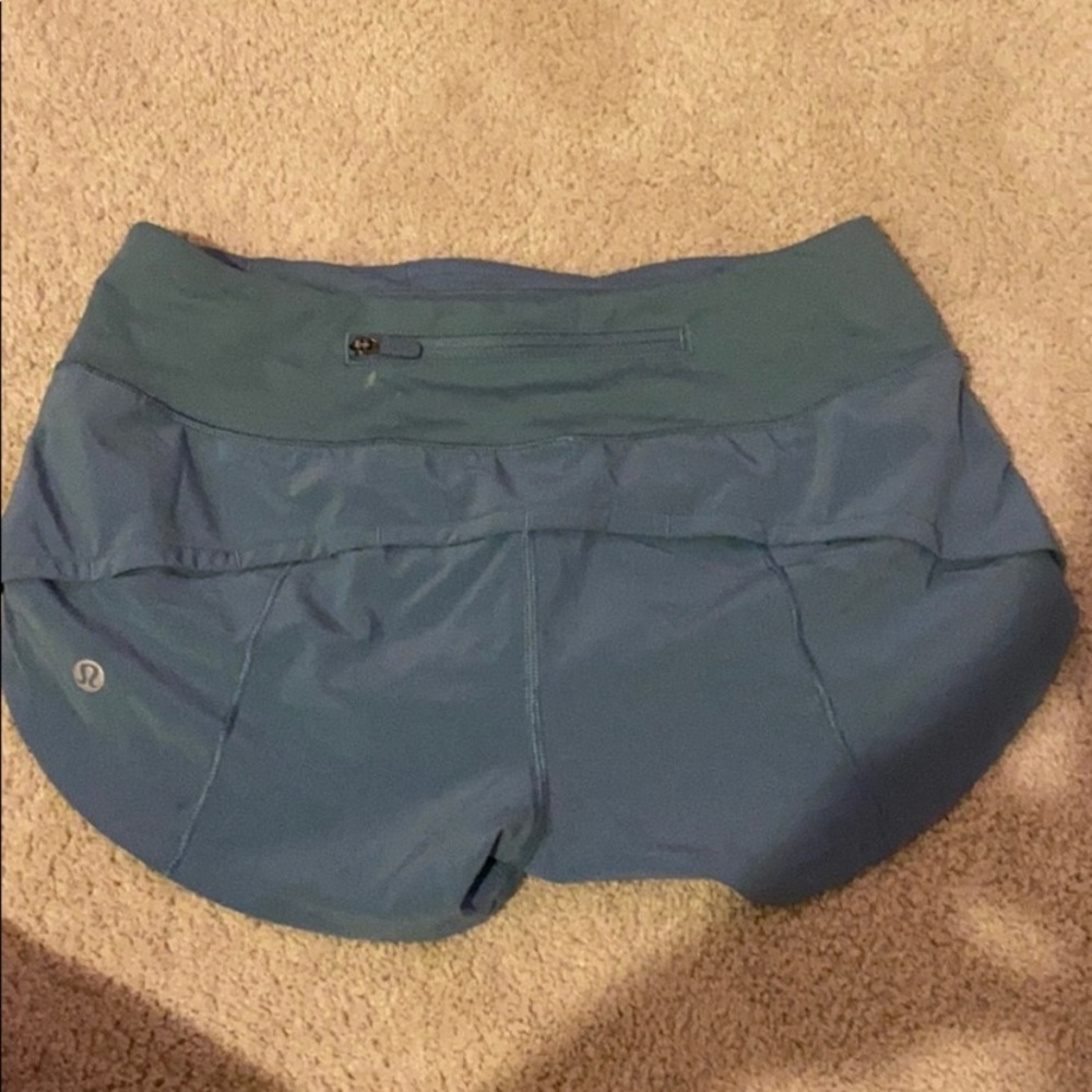 Lululemon Speed Up 2.5 inch shorts